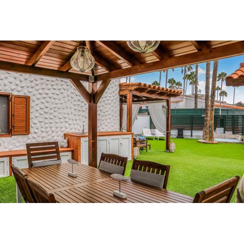 Lux 2BR Maspalomas Pool Terrace