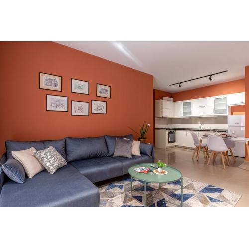 Lux Condo Apartment at Delijorgji