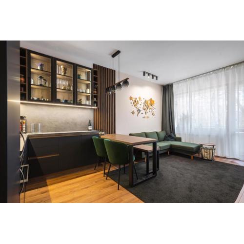 Lux Flat next to Park with working space by Flat Mаnager