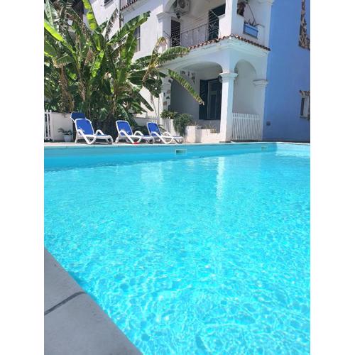 Lux Limone - Appartamenti in residence con piscina