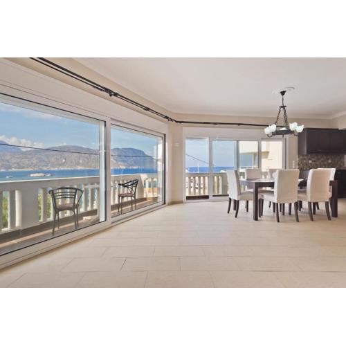 Lux Sea View Apartment
