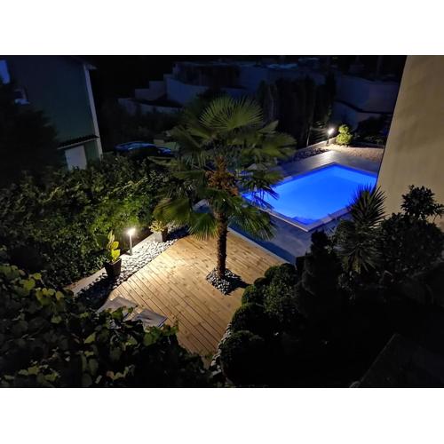 Lux Villa