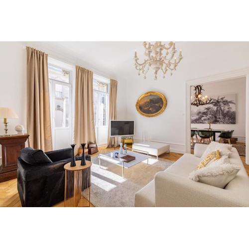 LUXUEUX APPARTEMENT CENTRE VILLE