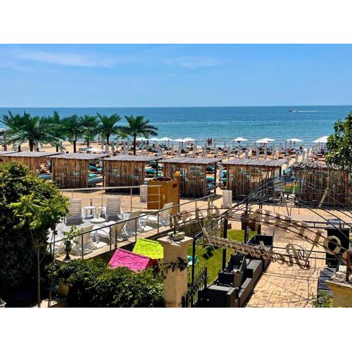 Luxurious 2 BR Appt at the Black Sea Coast