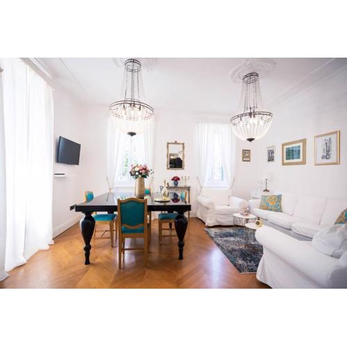 Luxurious apartment BELLA LUX in city center with FREE PARKING INCLUDED!