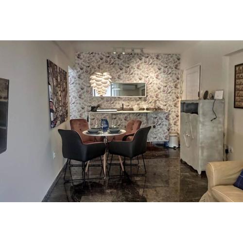 Luxurious apartment close to the beach and airport