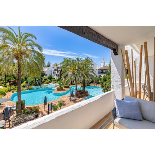 Luxurious apartment in Puente Romano, Marbella (Golden Mile)