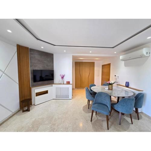Luxurious Apartment