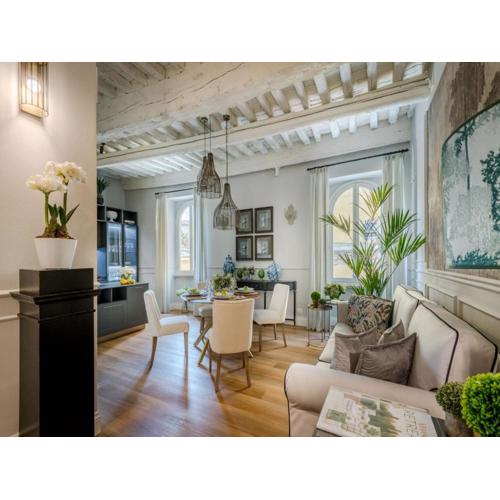 Luxurious Modern Apartment in Lucca