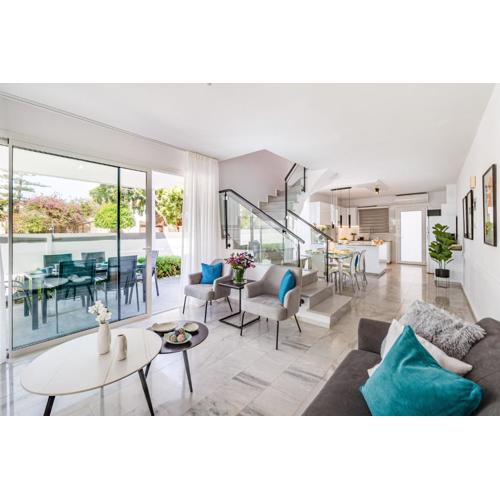 Luxurious ONE Maisonette by Ezoria Villas