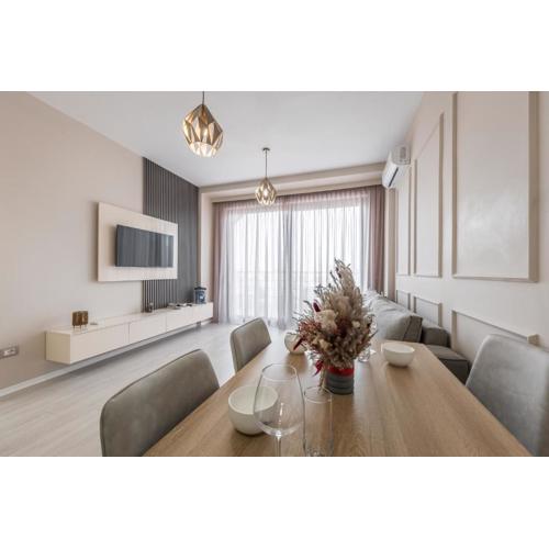 Luxurious Panoramic Apartment