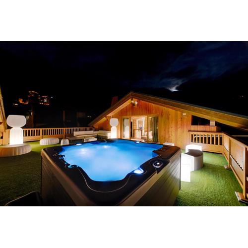Luxurious penthouse with private spa- Cap Crystal Lodge