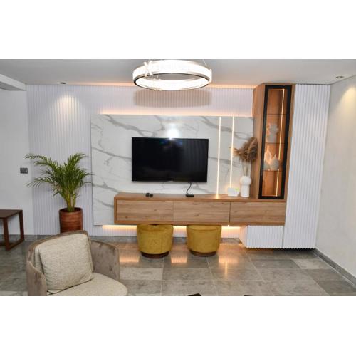 Luxurious Stella 2-bedroom Apartment with Pool
