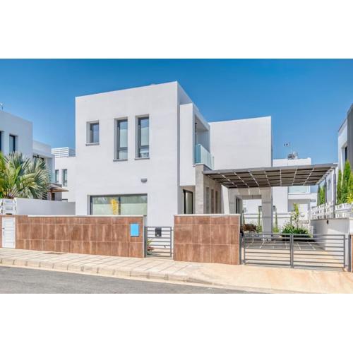 Luxurious Villa Alasia in Paralimni