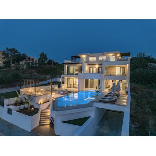 Luxurious Villa Selestine - With Private Pool