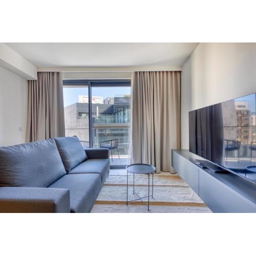 Luxury 1-Bedroom Residence at Mercury Suites