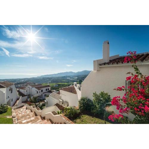 Luxury 2 Bedroom Apartment in San Juan de Capistrano, Nerja