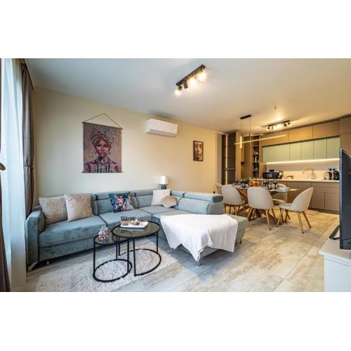 Luxury 2bedroom apartment in Complex Family Garden with FREE parking