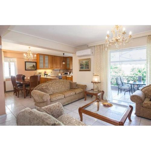 Luxury 2BR Retreat in Marousi