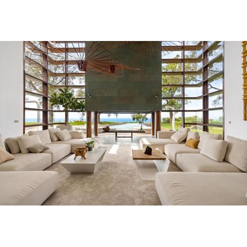 luxury 5 bedroom villa