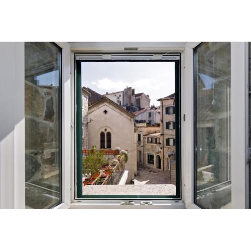 Luxury and Authentic Studio in Split Old Town
