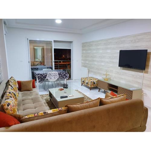 Luxury and Splendid 2 Bedrooms Apartment in Jardin De Carthage Tunis