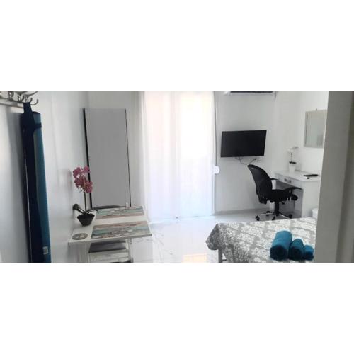 Luxury apartment 3 rooms near metro