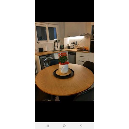 luxury apartment close to metro