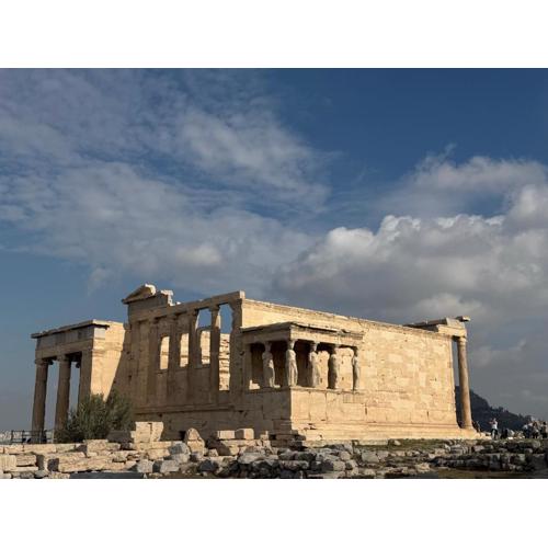 Luxury apartment close to the Acropolis