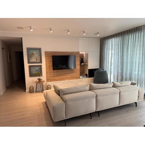 Luxury Apartment ENI
