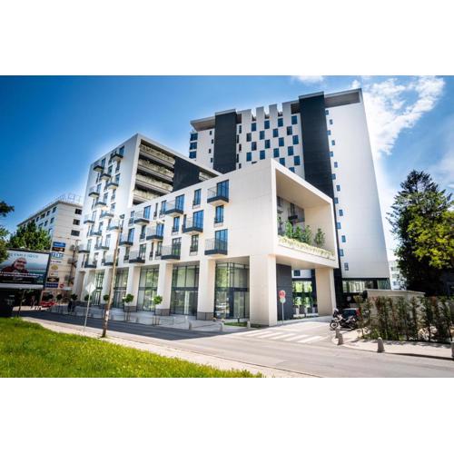 Luxury apartment in building K55 with free garage