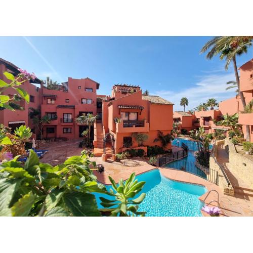 Luxury Apartment in Jardines De Don Carlos