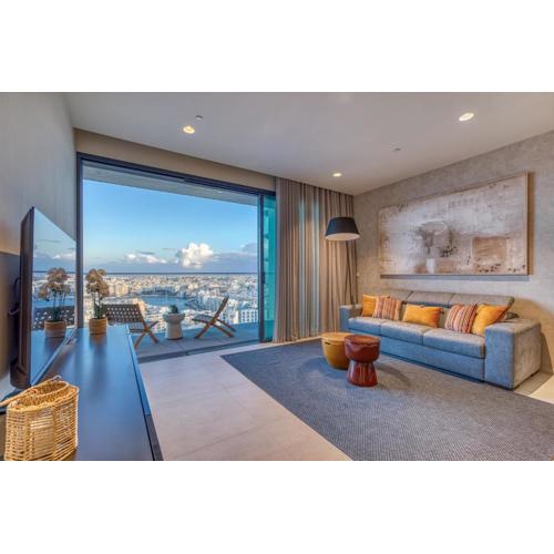 Luxury Apartment on 16th Floor in Mercury Tower