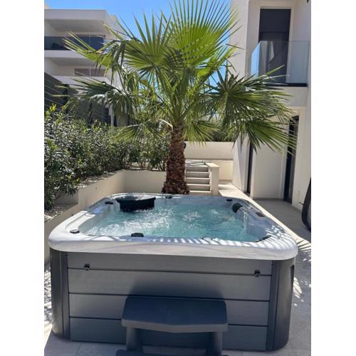 Luxury Apartment PalmView mit Meerblick