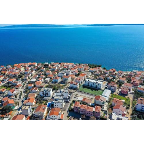 Luxury apartment Pia with swimming pool and grill