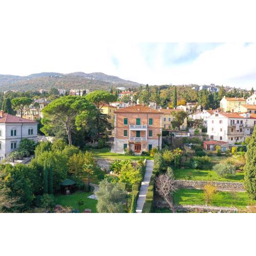 Luxury Apartment Sonja - with hot tub, near sea, free parking