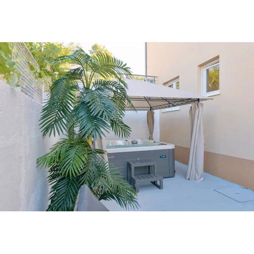 Luxury Apartment Two Bedrooms Jacuzzi