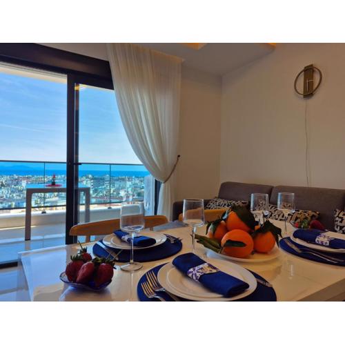 Luxury apartment with panoramic sea view ruby