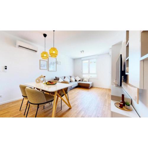 Luxury apartment with parking