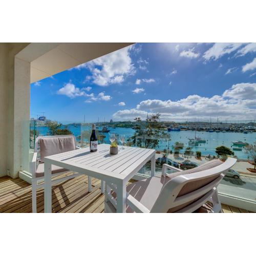 Luxury Apartment with Valletta and Harbour Views