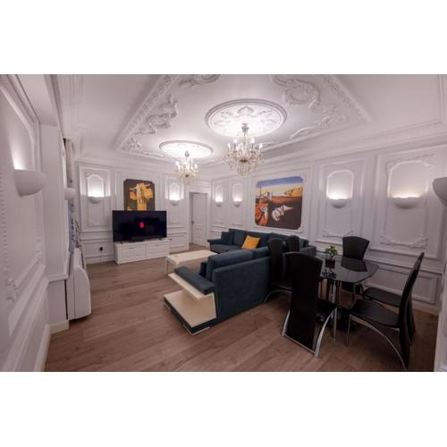 Luxury Apartment