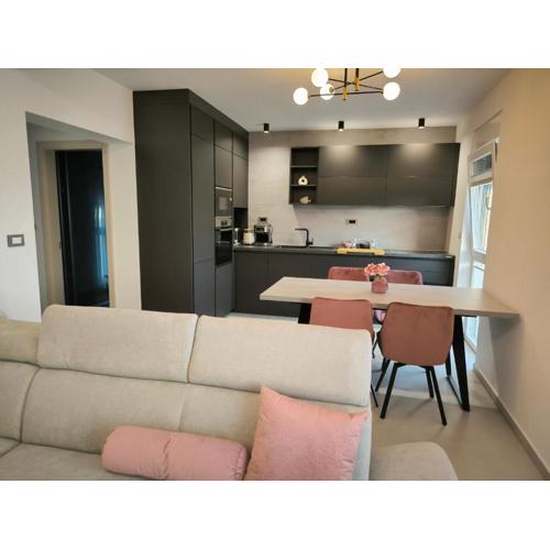 Luxury Apartments Marina View