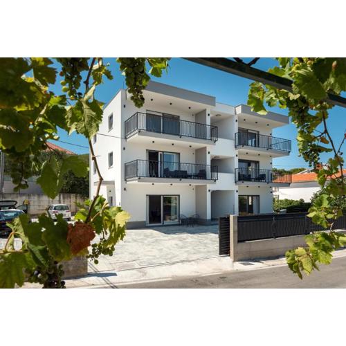 Luxury apartments Nicole 2