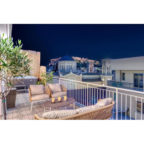 Luxury Apt with Acropolis view Balcony and Jacuzzi