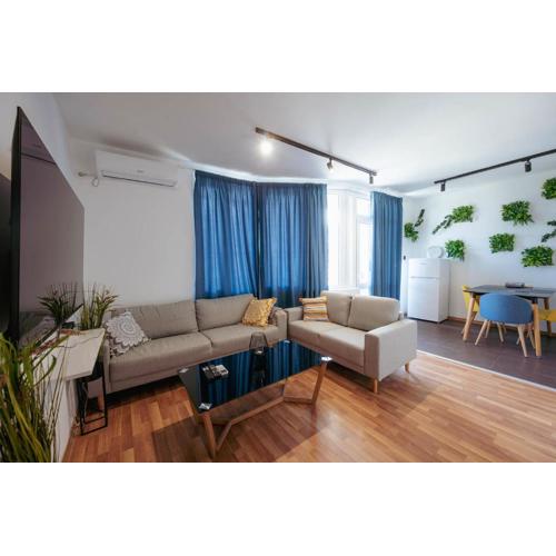 Luxury Art 4 Apartment
