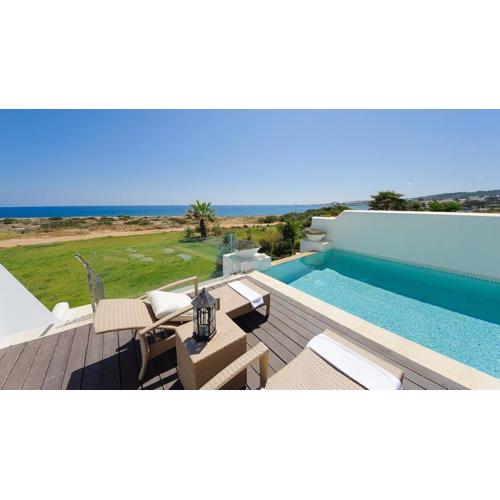 Luxury Bay View Villa 28 Right On The Beach