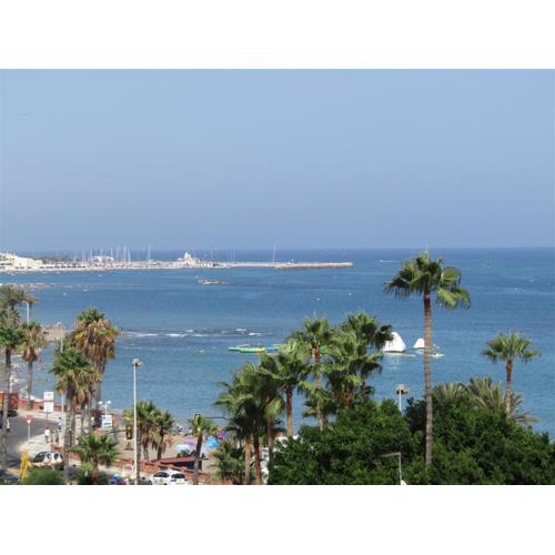 Luxury beachfront apartment in Benalmadena Costa