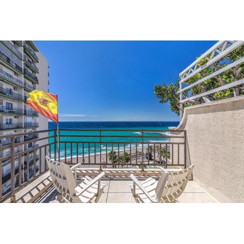 Luxury Beachfront Penthouse in Marbella: Seaviews