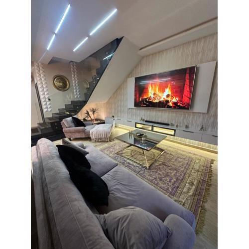 Luxury Central Cosy Villa