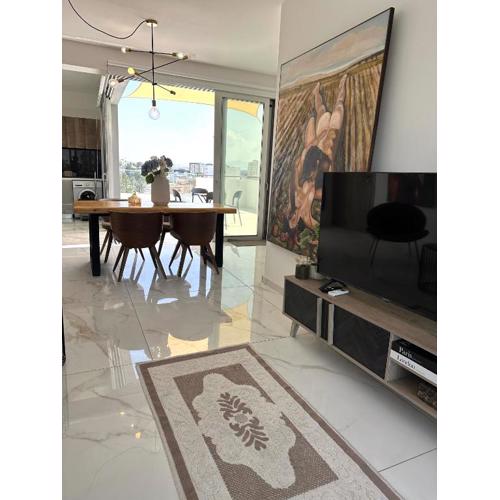 Luxury City Penthouse-Panoramic View-Near Unic
